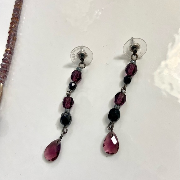 Magnetic jeweled necklace, earring & bracelet set - Picture 6 of 6